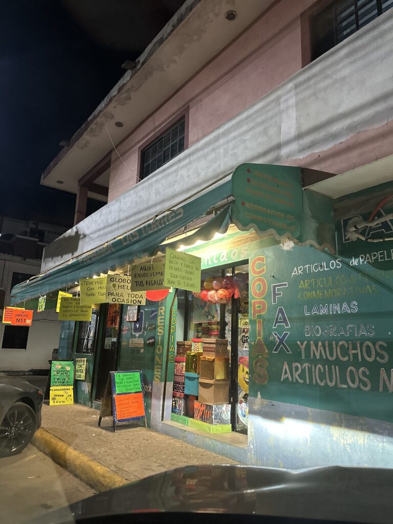 31906 papeleria las torres 768x1024