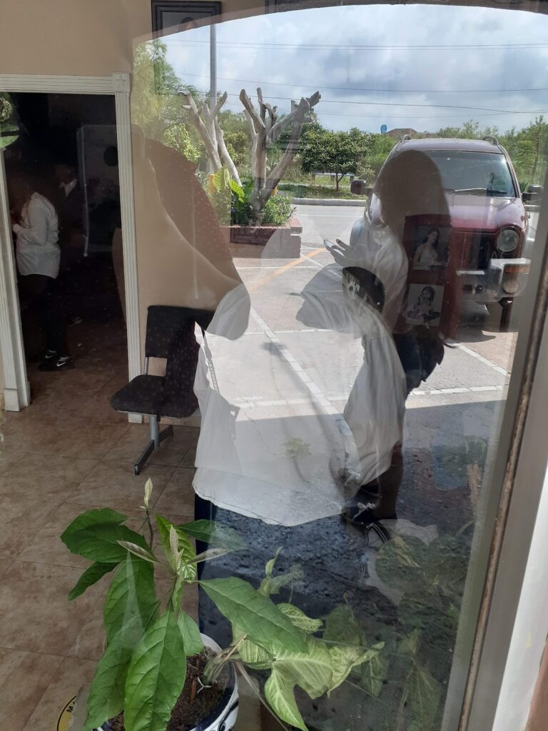 32428 foto estudio eliza 768x1024