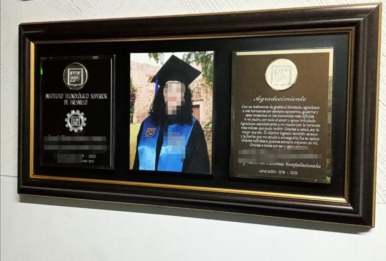 32506 foto rey 768x520