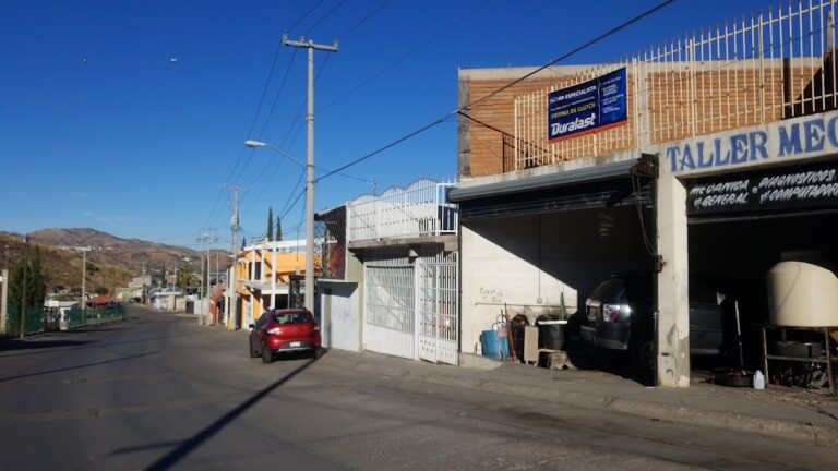 33955 taller mecanico cars 768x432