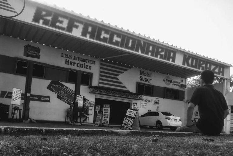 35173 refaccionaria koraza tecoman 768x515