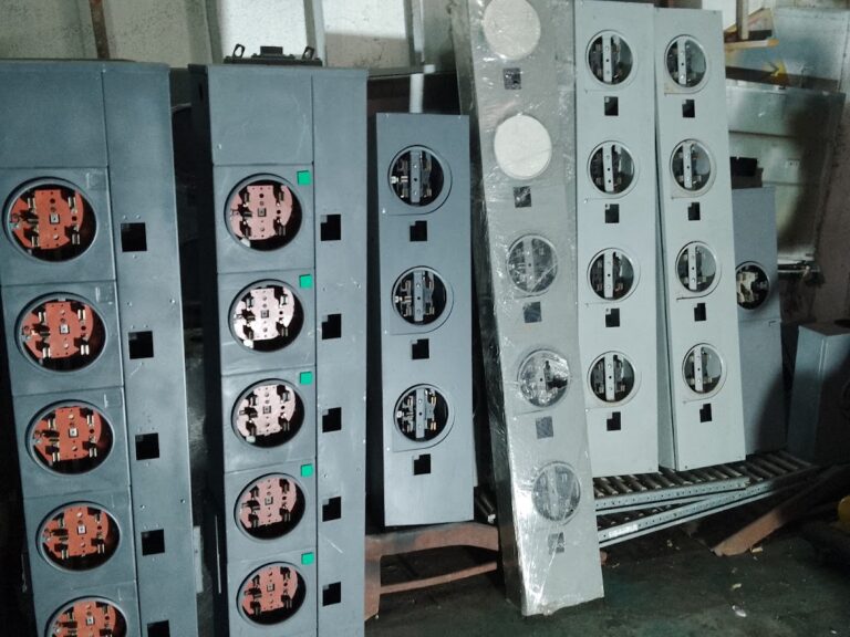 388 electricistas y plomeros bc 768x576