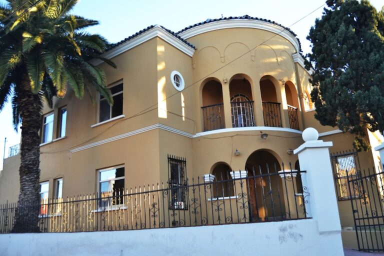 39050 utopic workspace 768x512