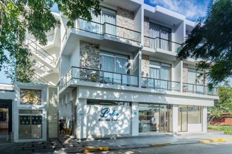 39305 bahia business center 768x512