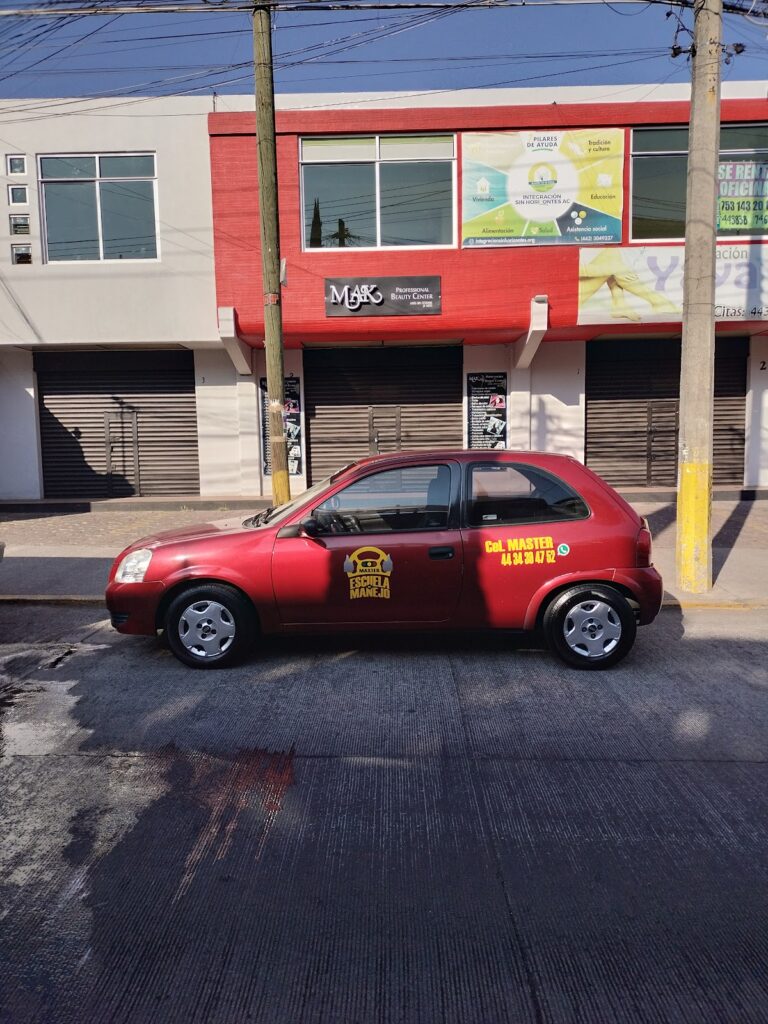 40126 escuela de manejo master 768x1024