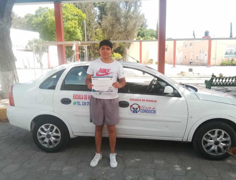 40158 escuela de manejo 8211 el arte de conducir 768x585