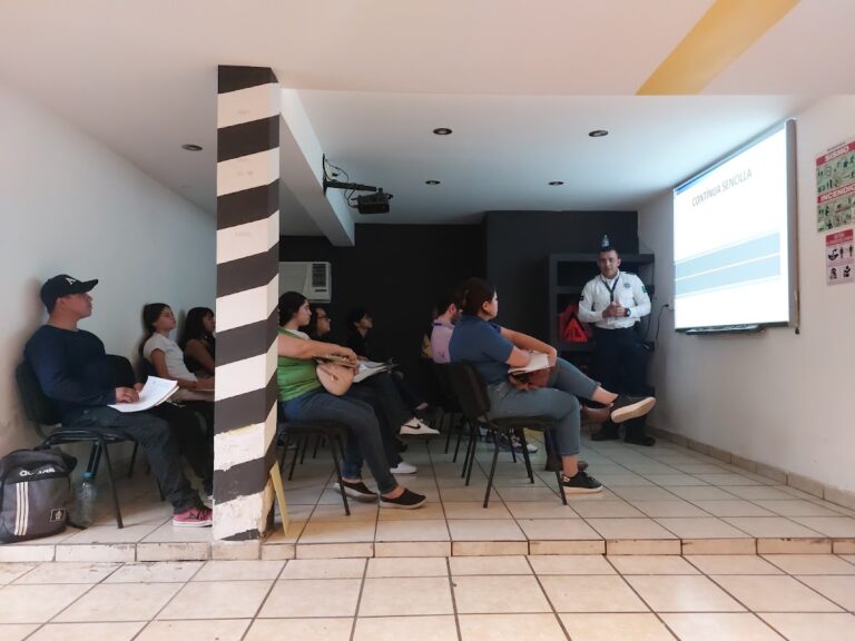 40247 escuela de manejo alto 768x576