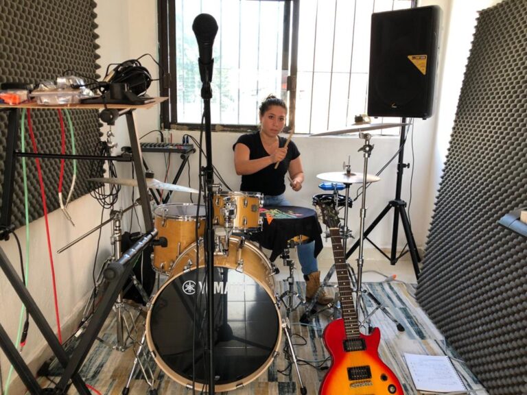 40352 casa b de musica 768x576