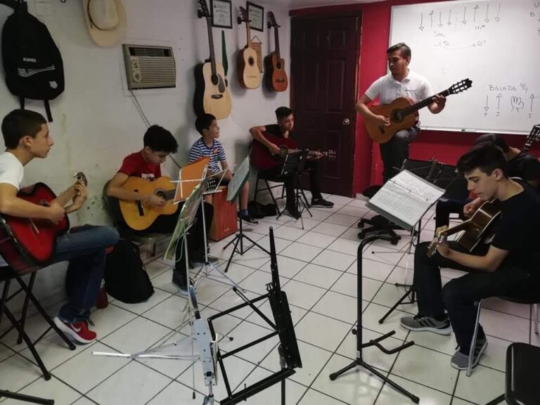 40687 academia de musica vazques 768x576