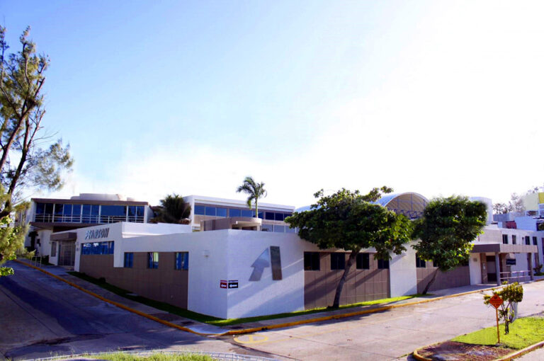 41677 colegio pearson 768x510