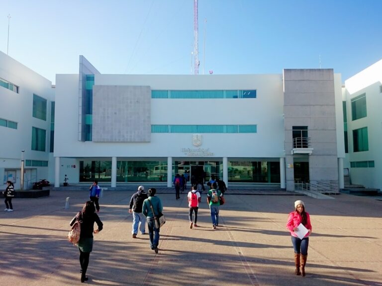 42323 universidad de guanajuato 768x576