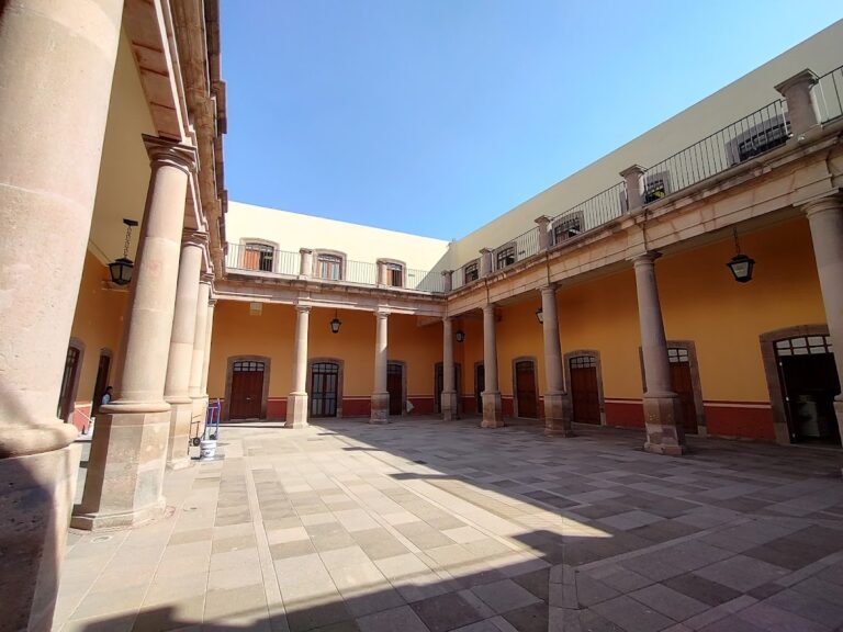 42459 edificio central uaslp 768x576