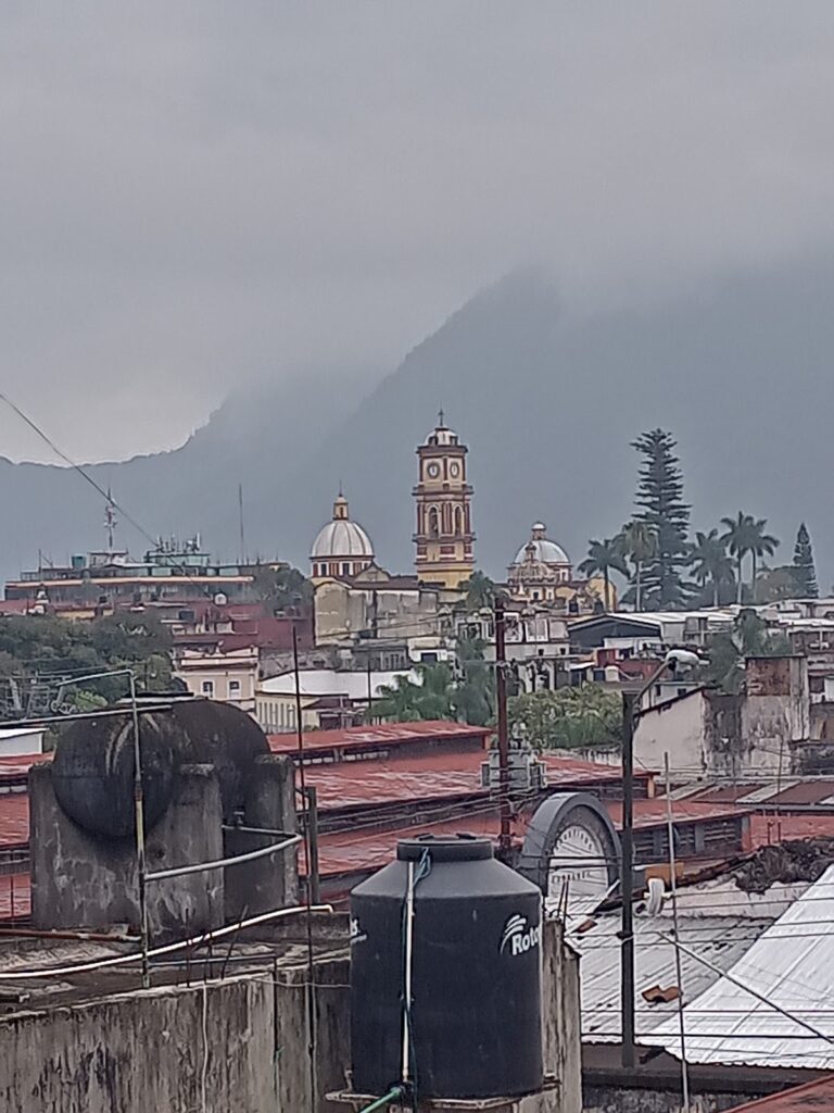 42477 universidad idea de oriente 768x1024