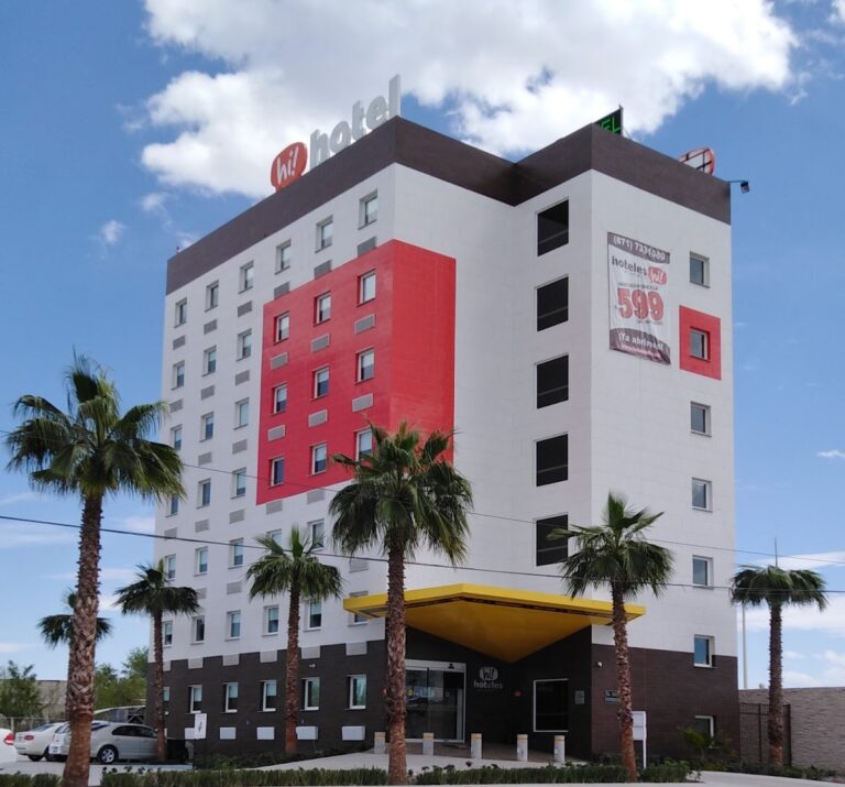 43064 hotel hi torreon 768x715