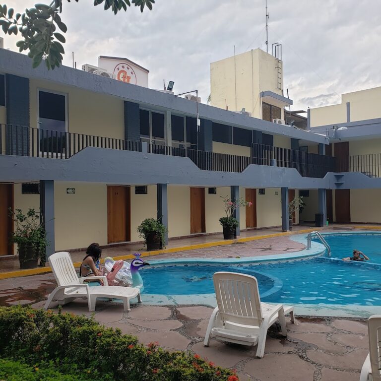 43093 hotel gina 768x768