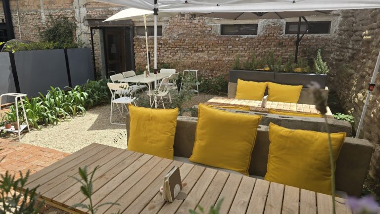 43165 hotel next 768x433