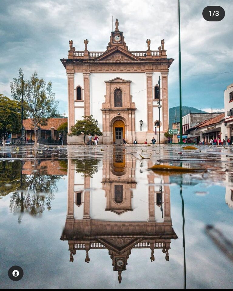 43217 hotel plaza uruapan 768x960