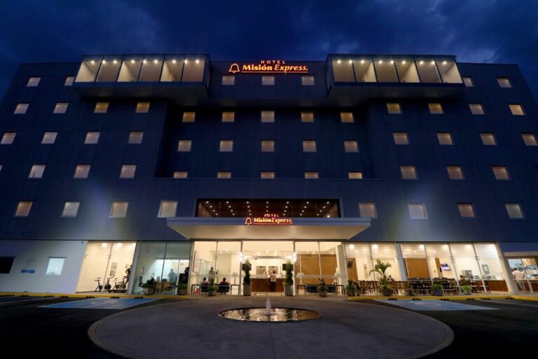 43337 hotel mision express san juan del rio 768x512