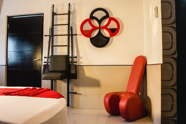 43359 motel paradise el diez 768x512