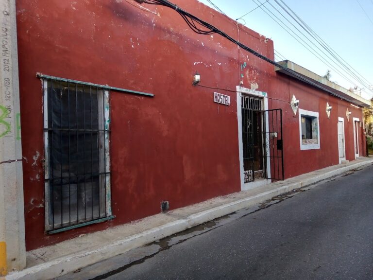 43532 cuartos y hostal jaqueline 768x576