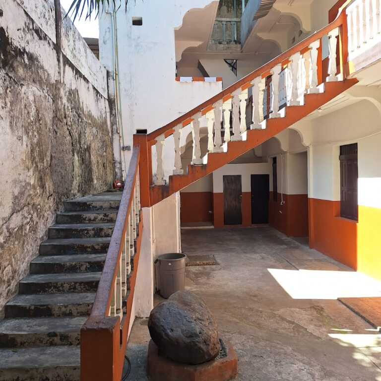 43538 hostal madrid 768x768