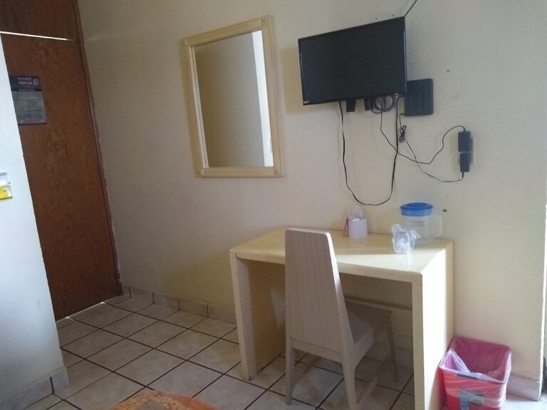 43614 posada 5 de mayo 768x576