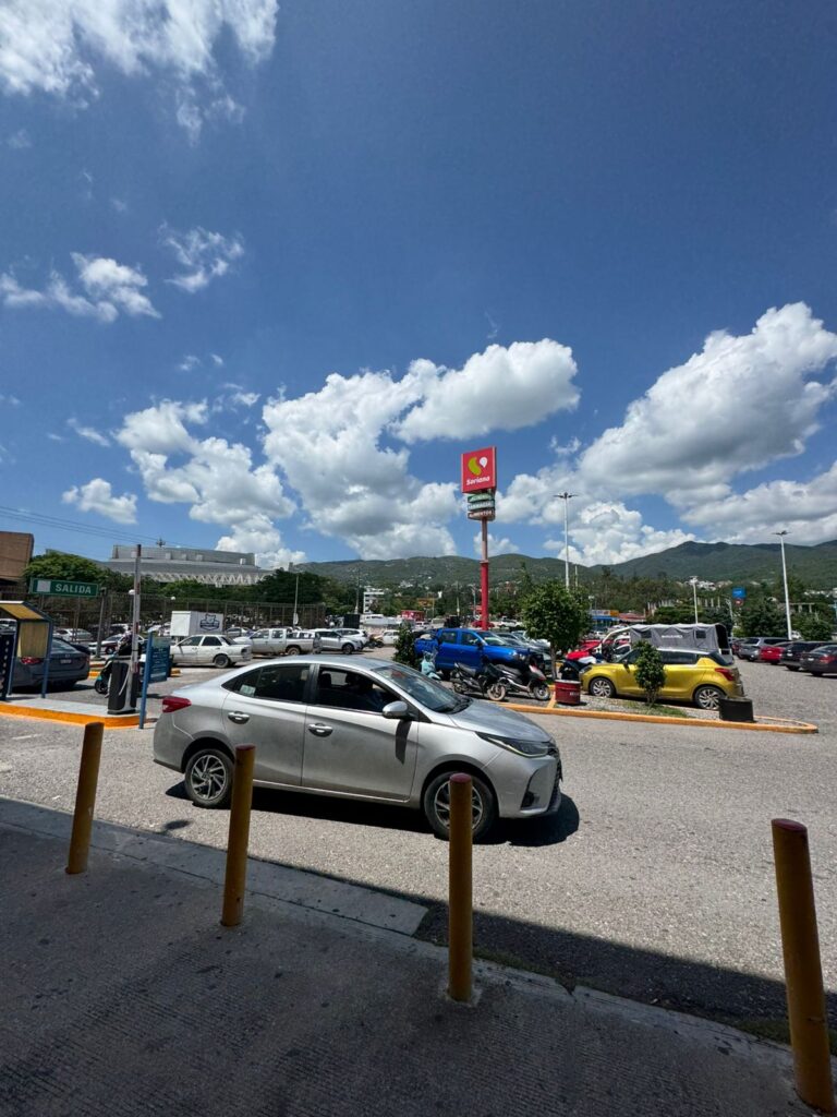 44096 avanza renta de autos 768x1024