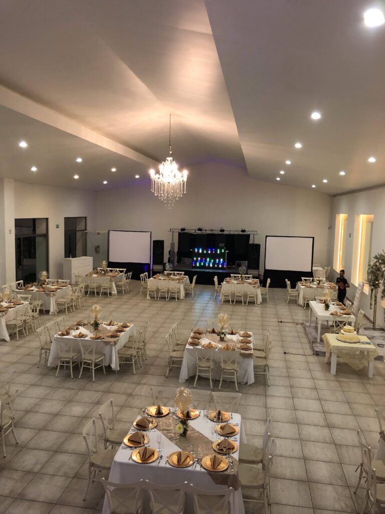 45188 marsua salon de eventos 768x1024