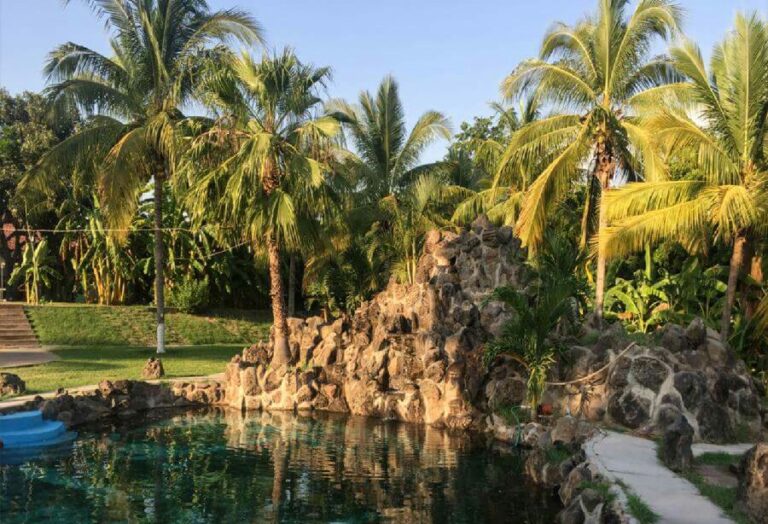 45259 hacienda lago encantado 768x524