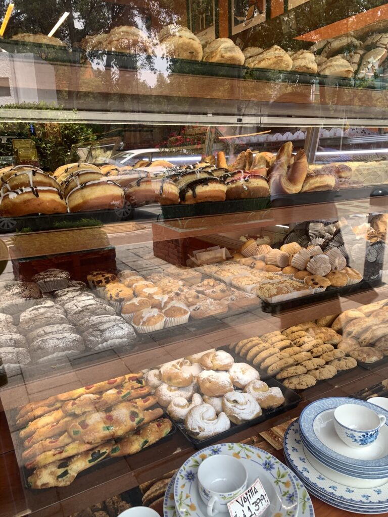 45897 pasteleria suiza 768x1024