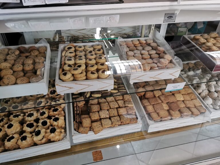 46154 edelweiss pasteleria fina y chocolates 768x576