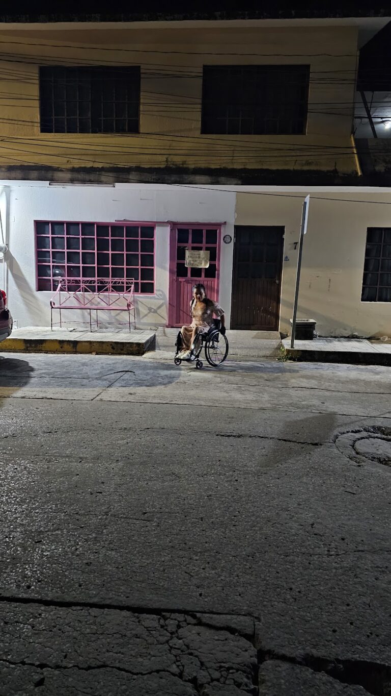 46769 amely bisuteria 768x1364