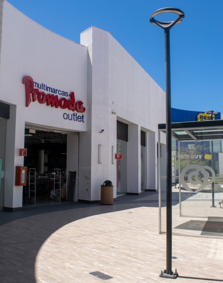 47569 promoda plaza ciudadela urban village 768x973