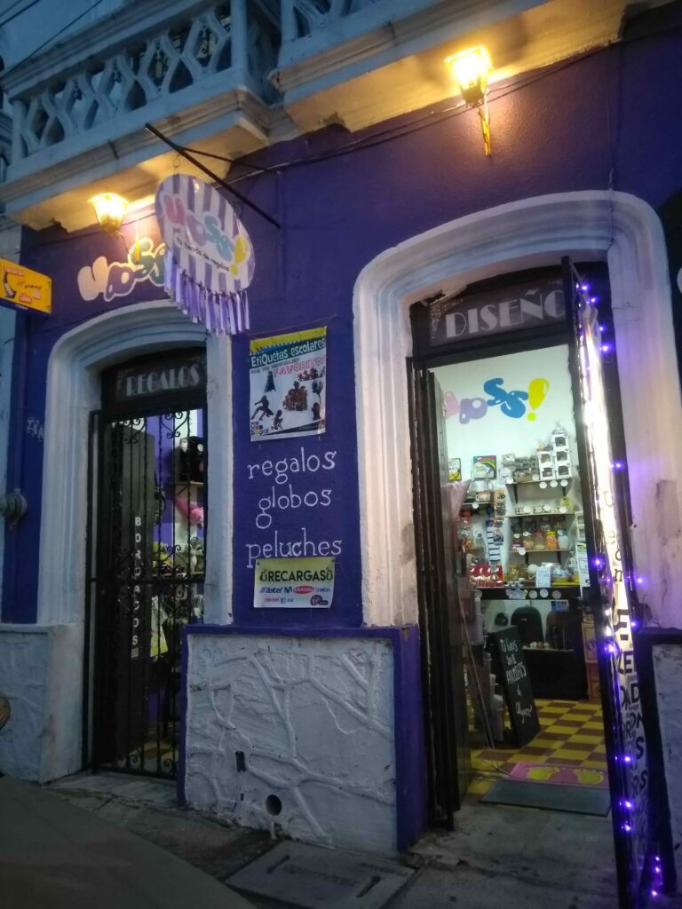 48540 upss tu tienda de regalos 768x1024