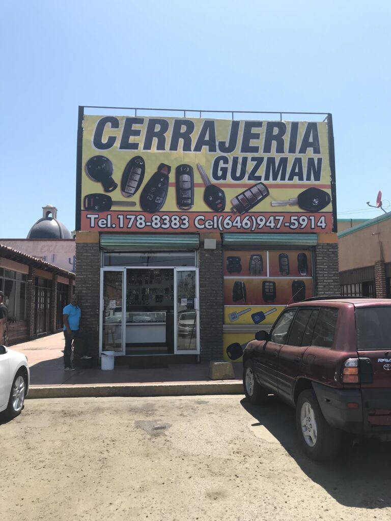 4871 cerrajeria guzman 768x1024