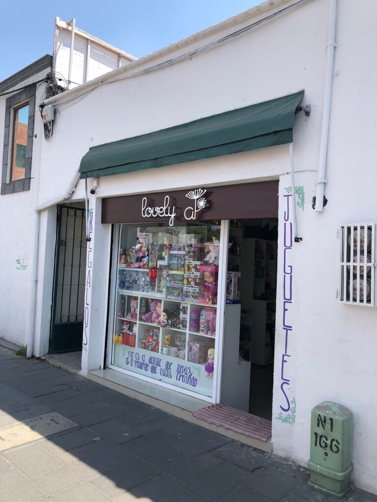 48762 tienda de juguetes y regalos lovely a 768x1024