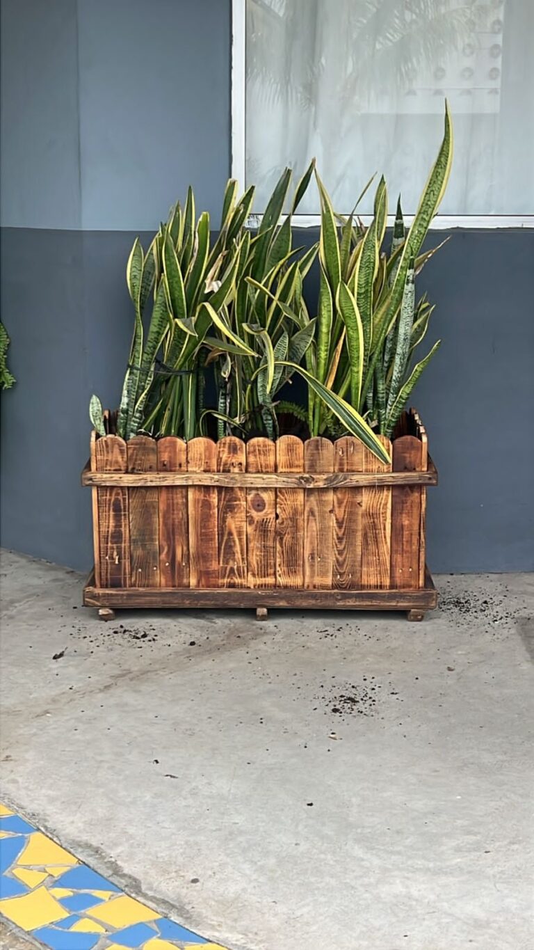 48859 el taller de carpinteria 8221madera metal8221 768x1365