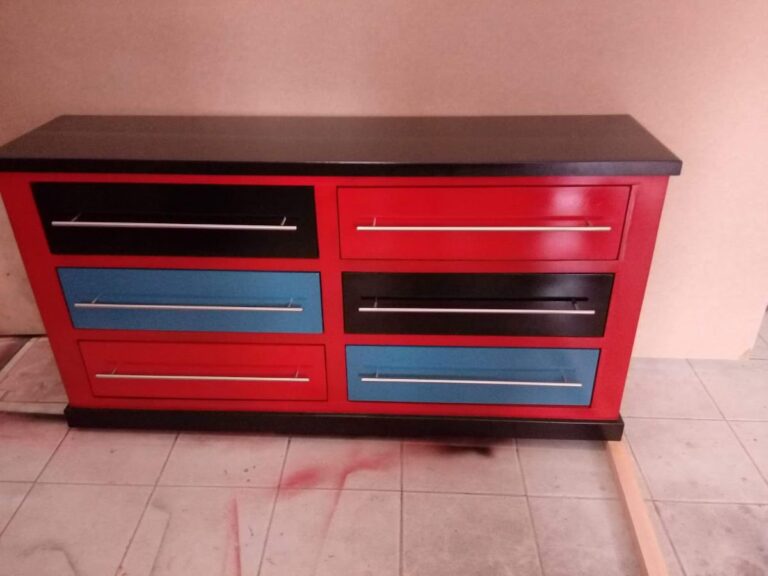 48937 taller de carpinteria gr 768x576