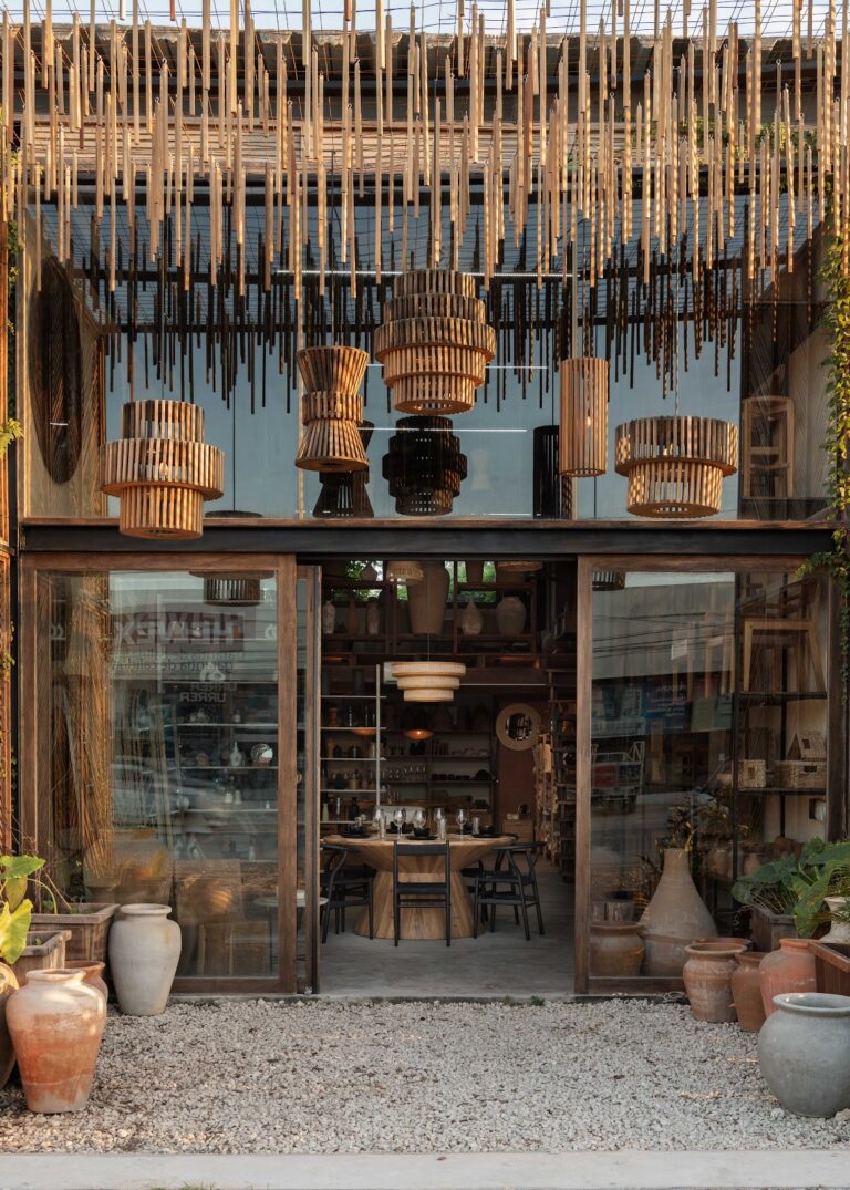 49149 taller c 768x1075