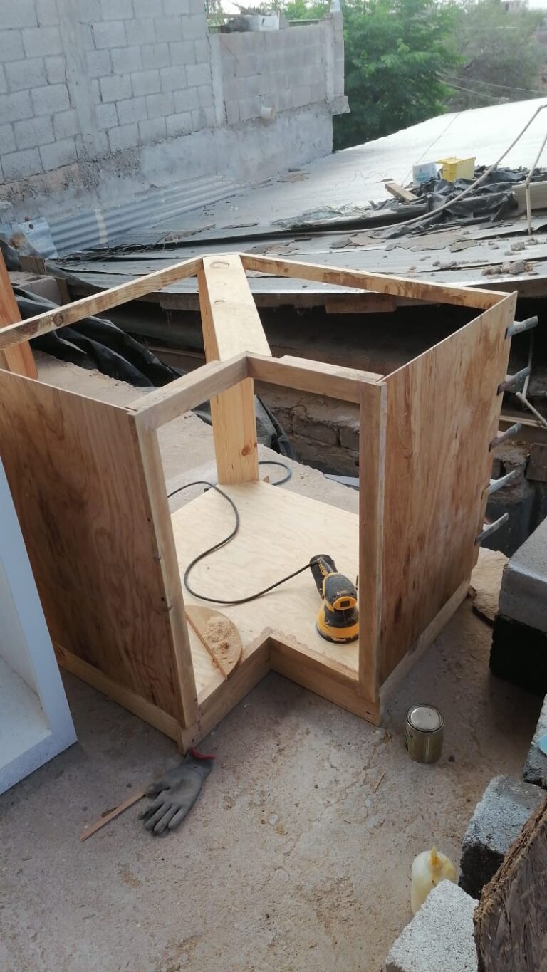 49226 carpinteria juarez 768x1365