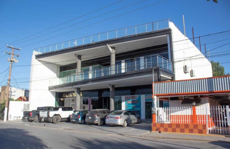 49660 arquitecto cesar jimenez 768x497