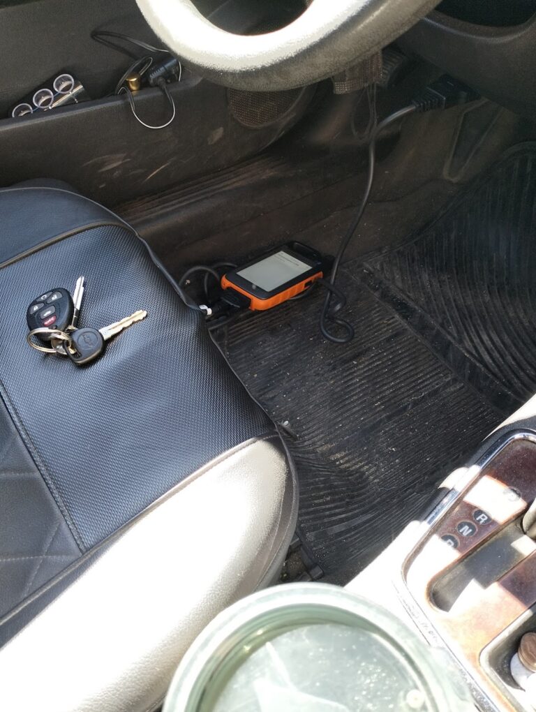 4978 cerrajeria universidad 768x1020