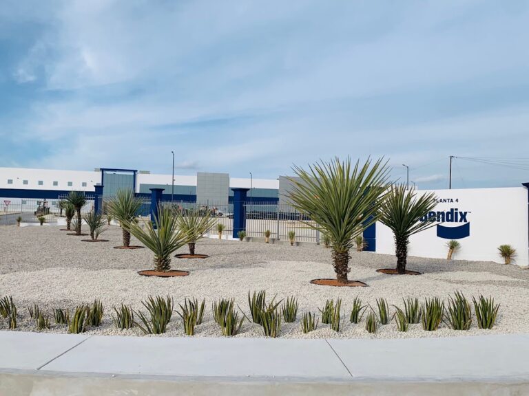 50520 jardineria industrial la pradera 768x576