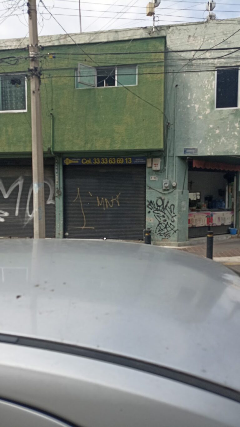 5143 cerrajeria 24 horas occidente 768x1365