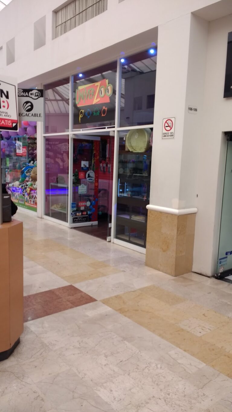 51474 univer zoo 768x1365