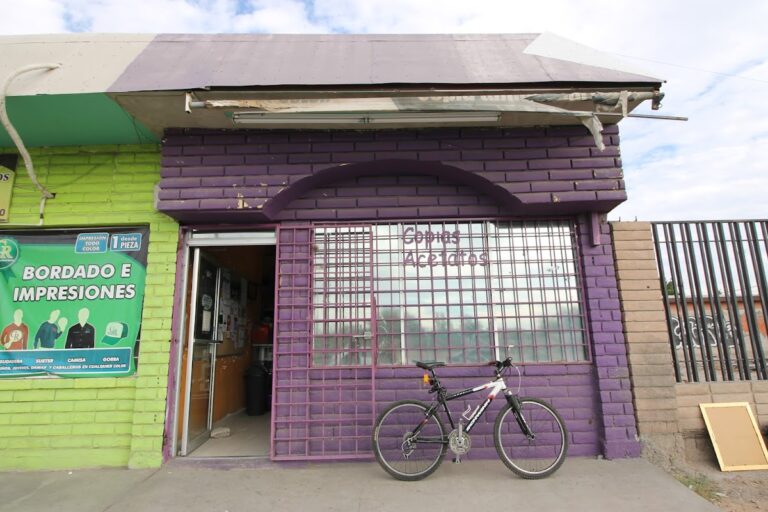 51854 copy shop 768x512