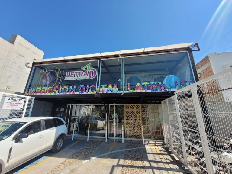 52423 letra 3d mas 768x576