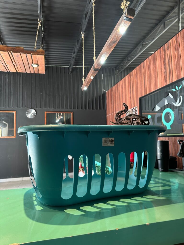 52747 acqua lavanderias tintorerias 768x1024