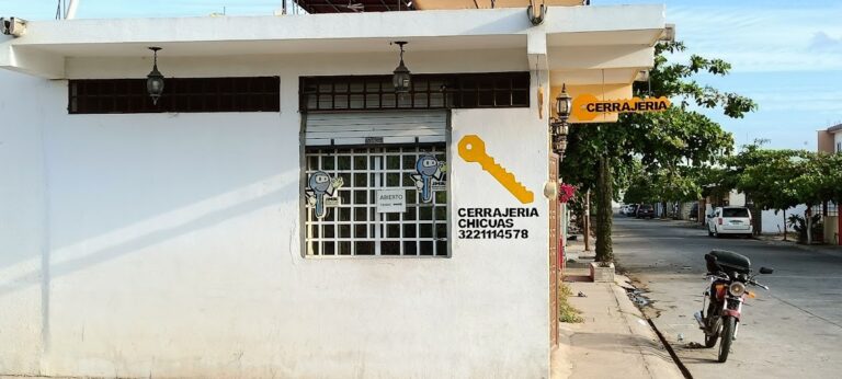 5293 cerrajeria chicuas 768x346