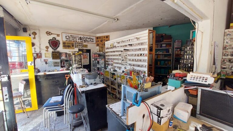 5446 cerrajeria alamitos 768x433